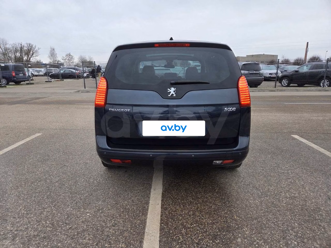 Peugeot 5008 фото 4