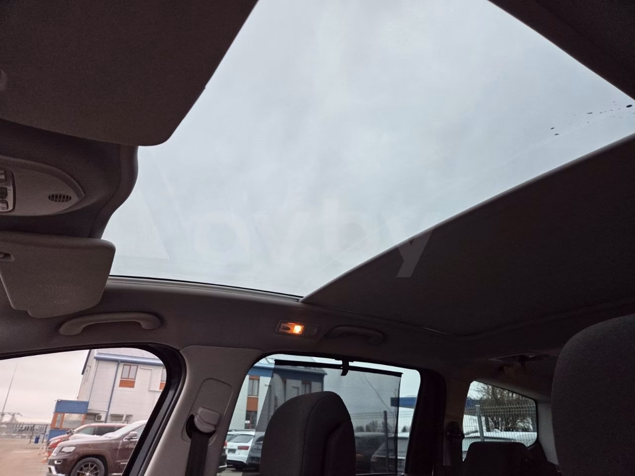 Peugeot 5008 фото 16