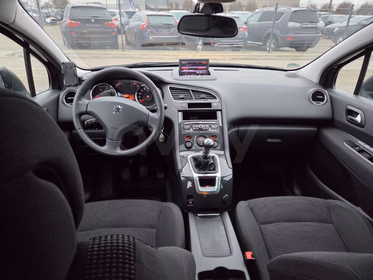 Peugeot 5008 фото 15