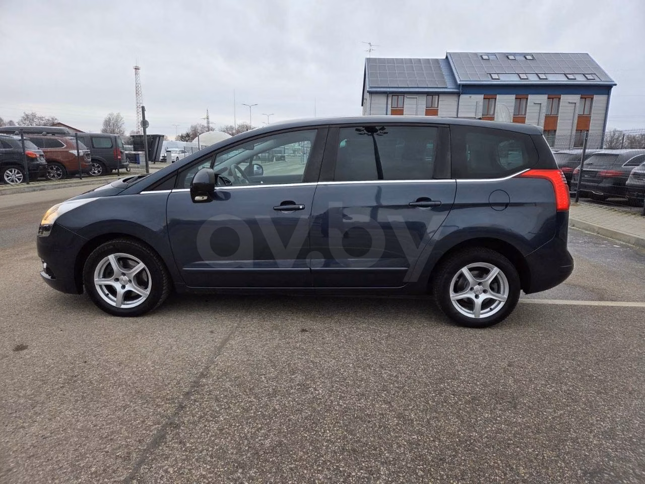 Peugeot 5008 фото 2