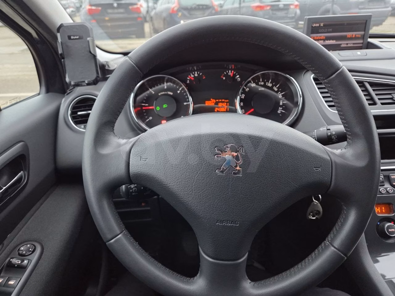 Peugeot 5008 фото 22