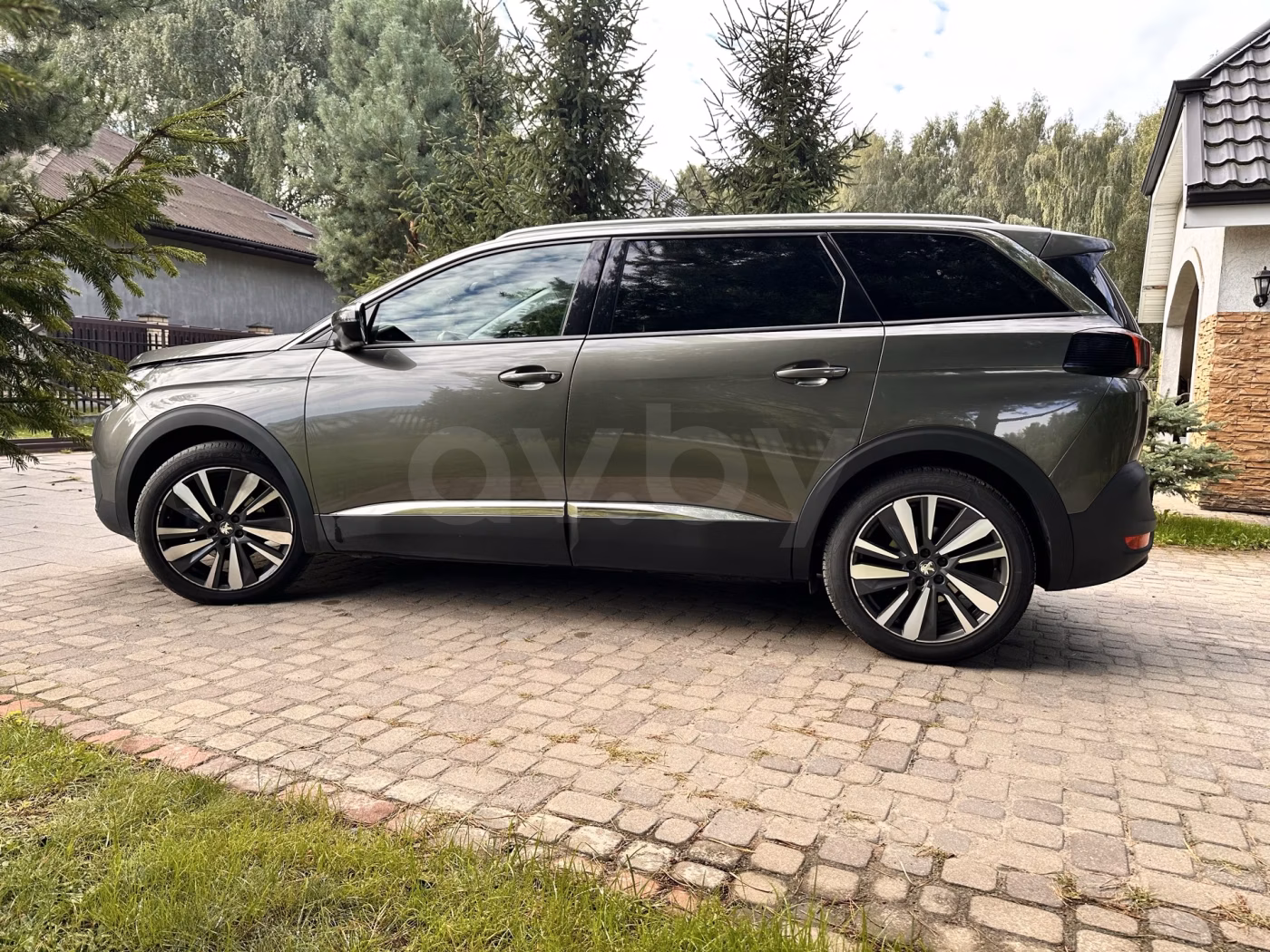 Peugeot 5008 фото 6