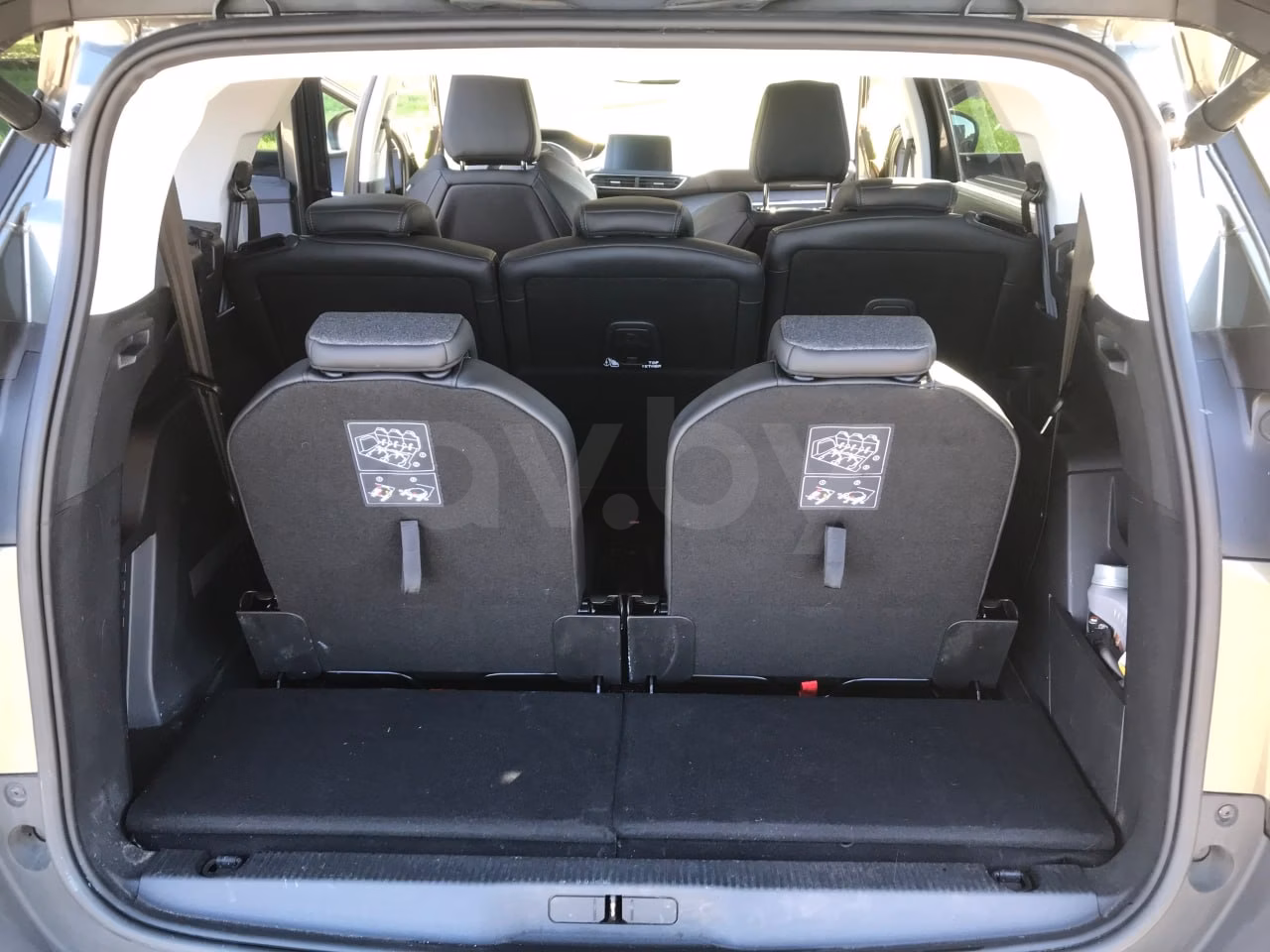 Peugeot 5008 фото 10