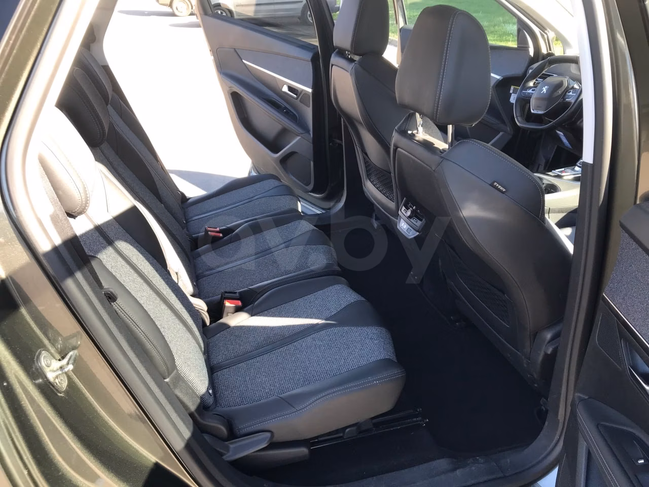 Peugeot 5008 фото 13