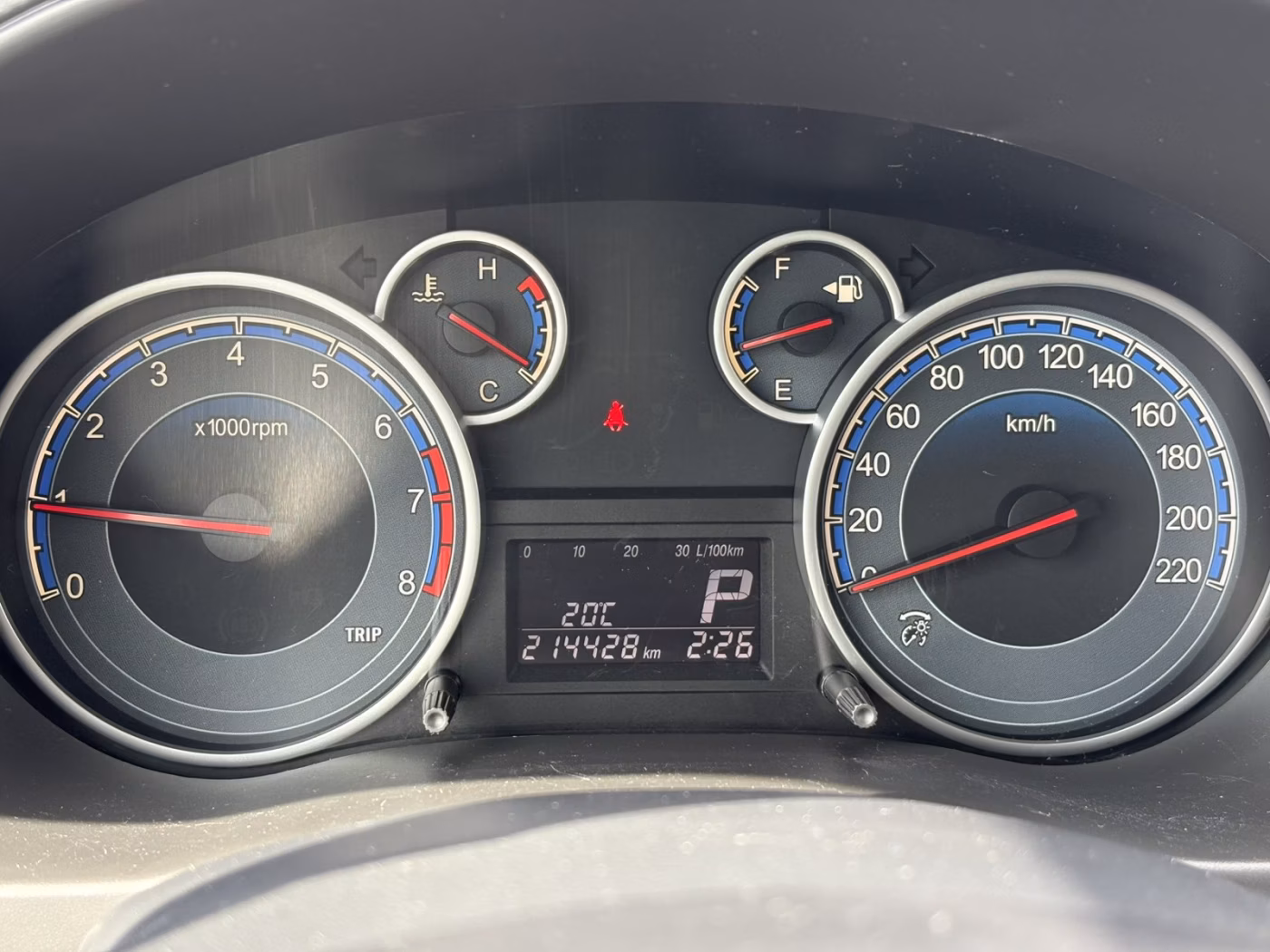 Suzuki SX4 фото 9