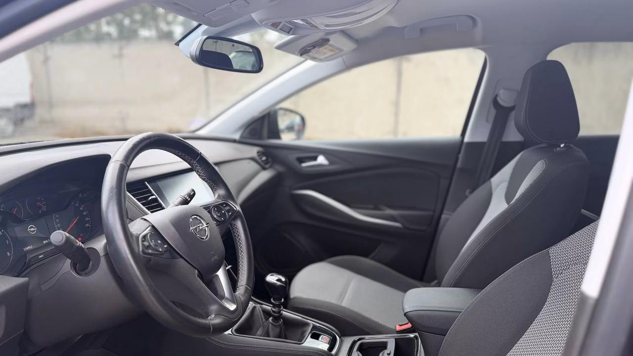 Opel Grandland X фото 11