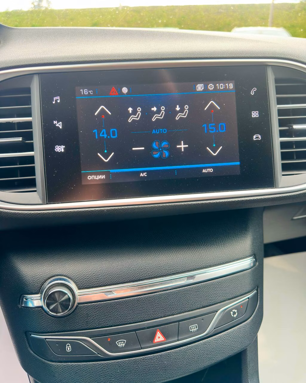 Peugeot 308 фото 13