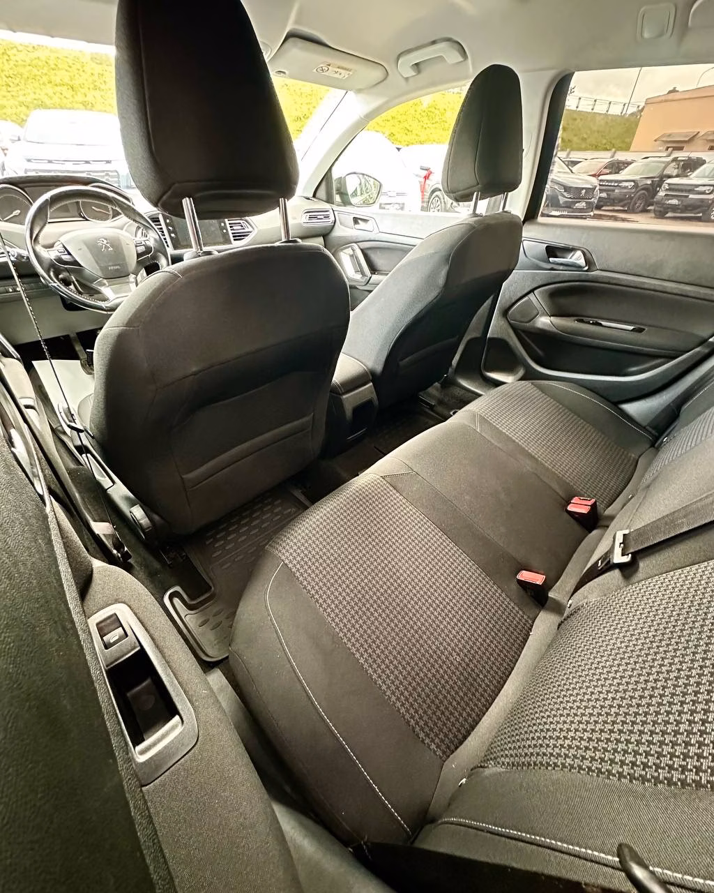 Peugeot 308 фото 18