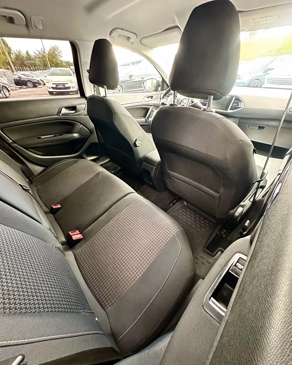 Peugeot 308 фото 19