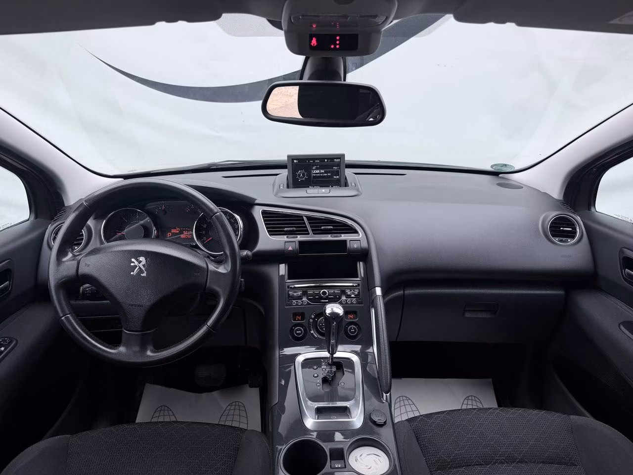 Peugeot 3008 фото 10