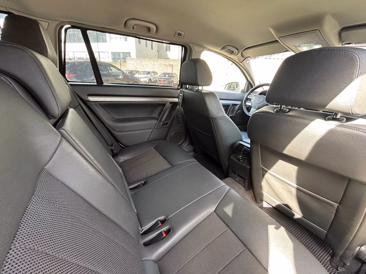 Opel Vectra фото 13