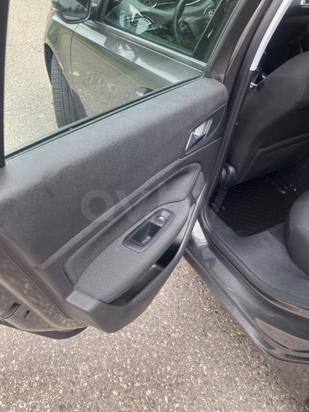 Peugeot 308 фото 4