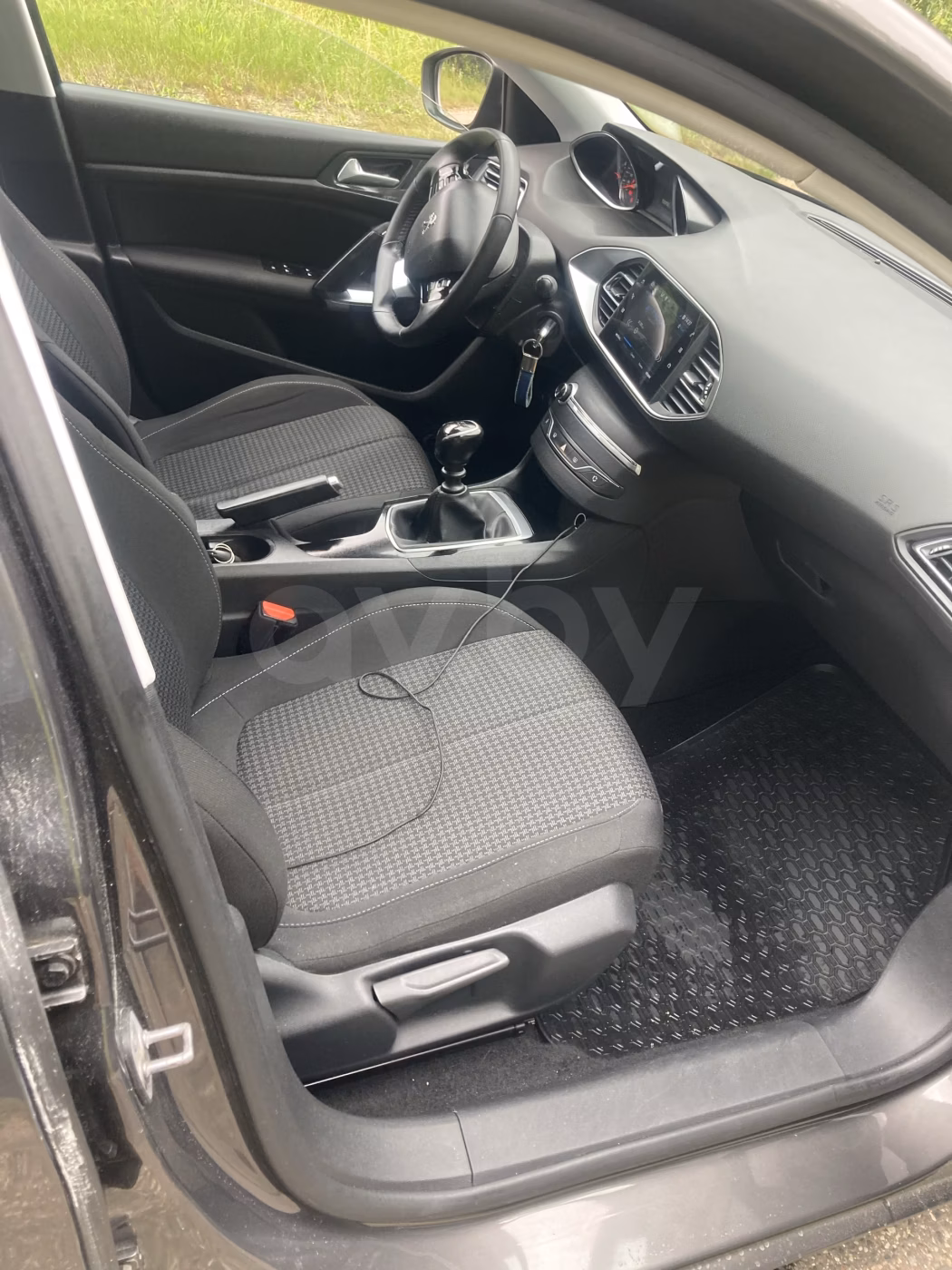 Peugeot 308 фото 8