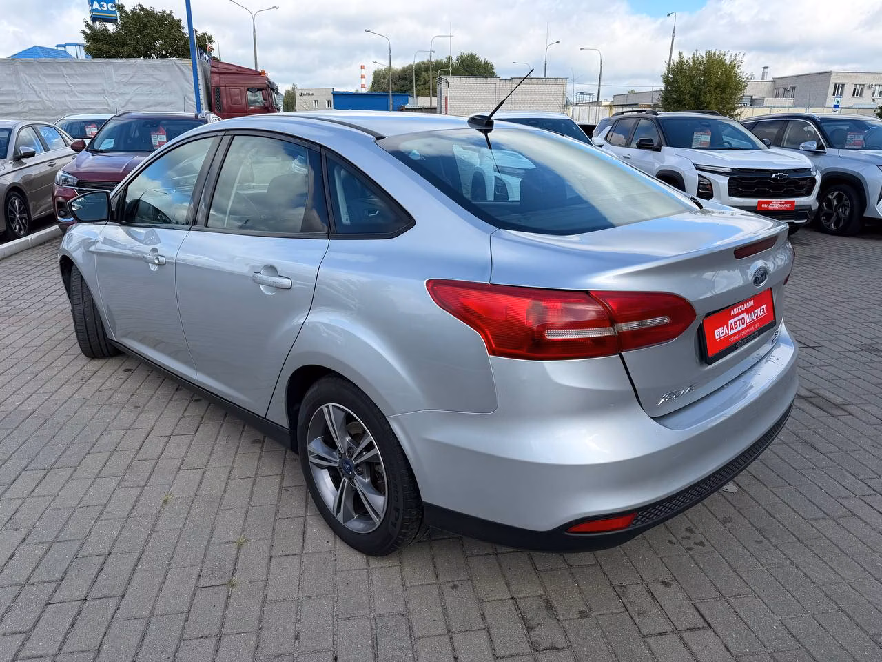 Ford Focus фото 8
