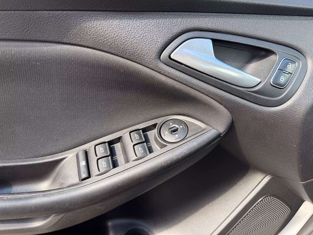 Ford Focus фото 15
