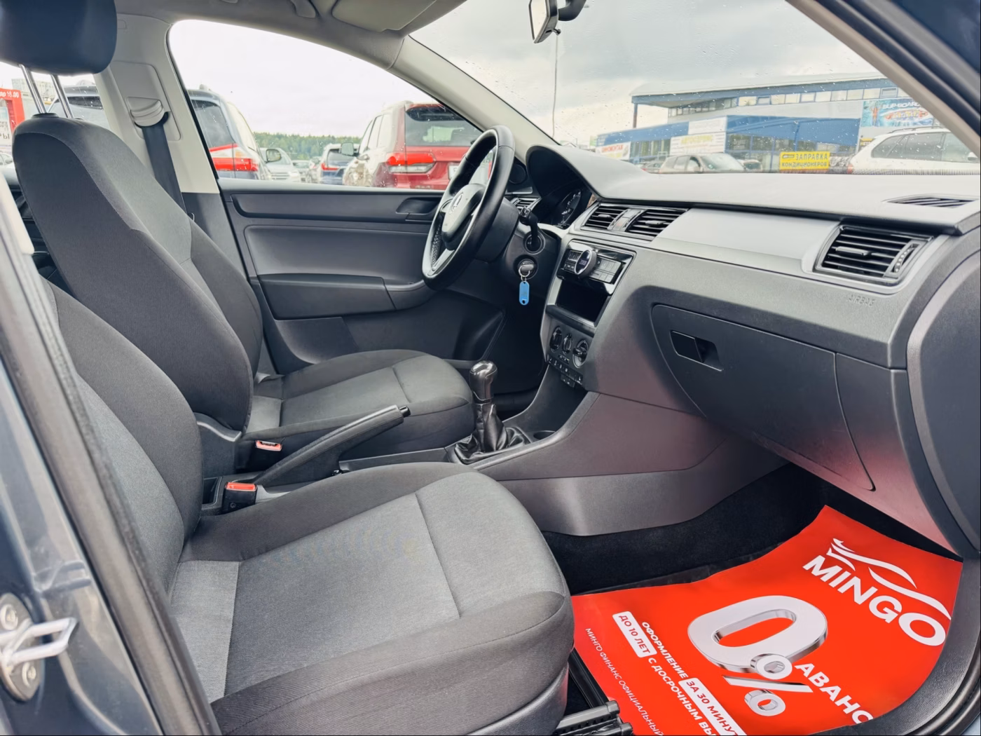 Skoda Rapid фото 9