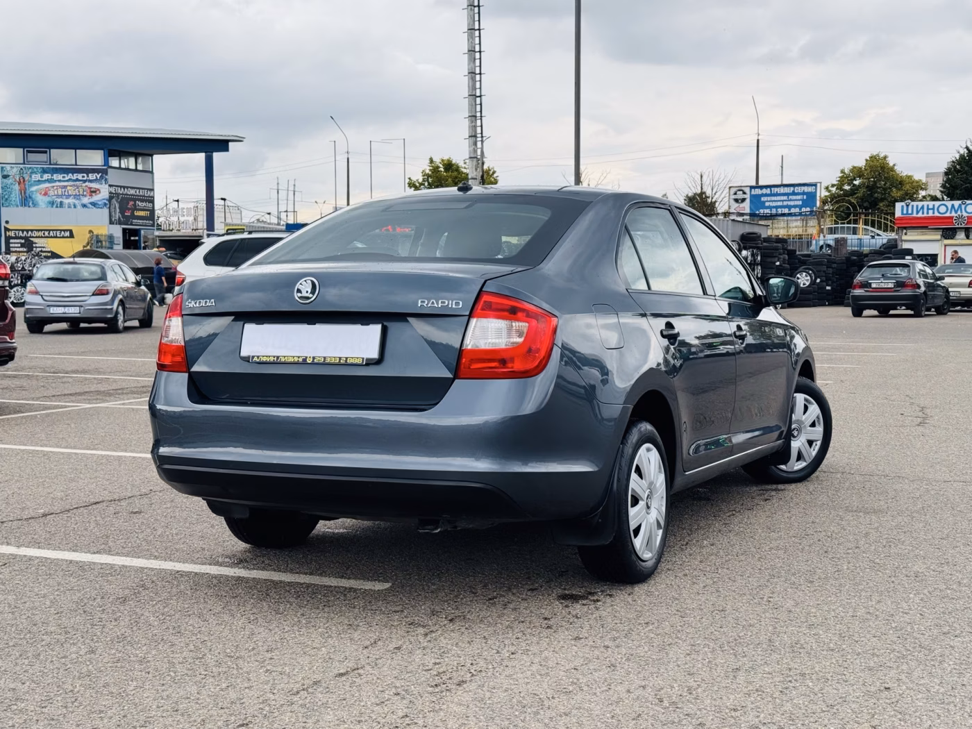Skoda Rapid фото 2