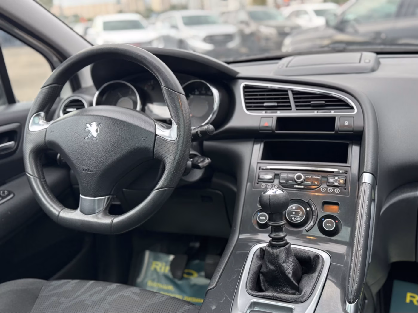 Peugeot 3008 фото 25