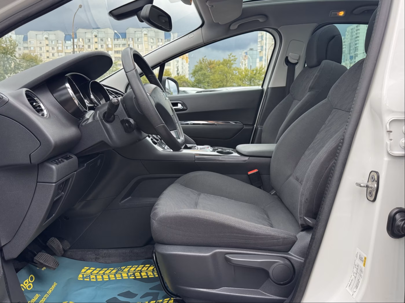 Peugeot 3008 фото 10