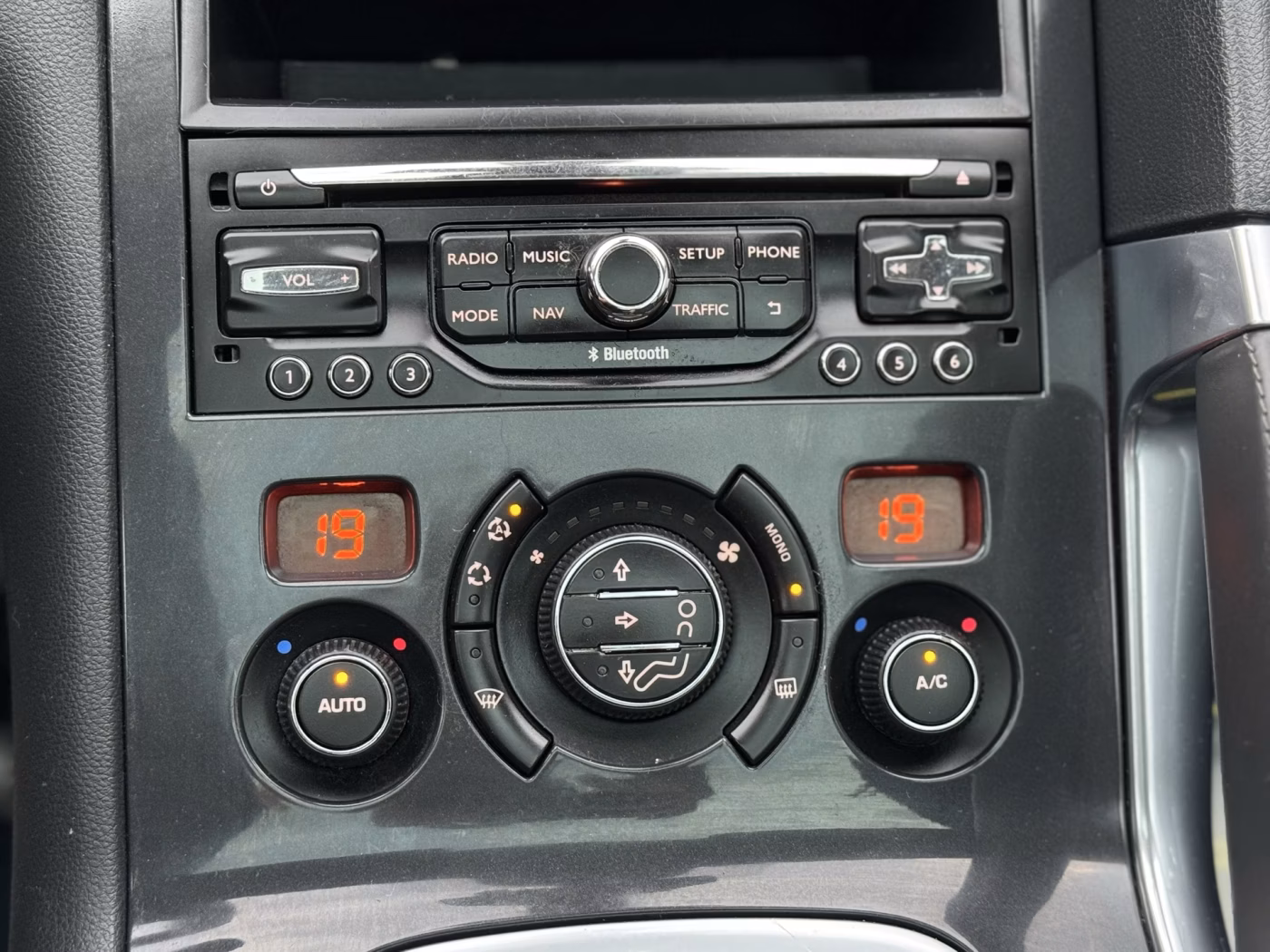 Peugeot 3008 фото 28
