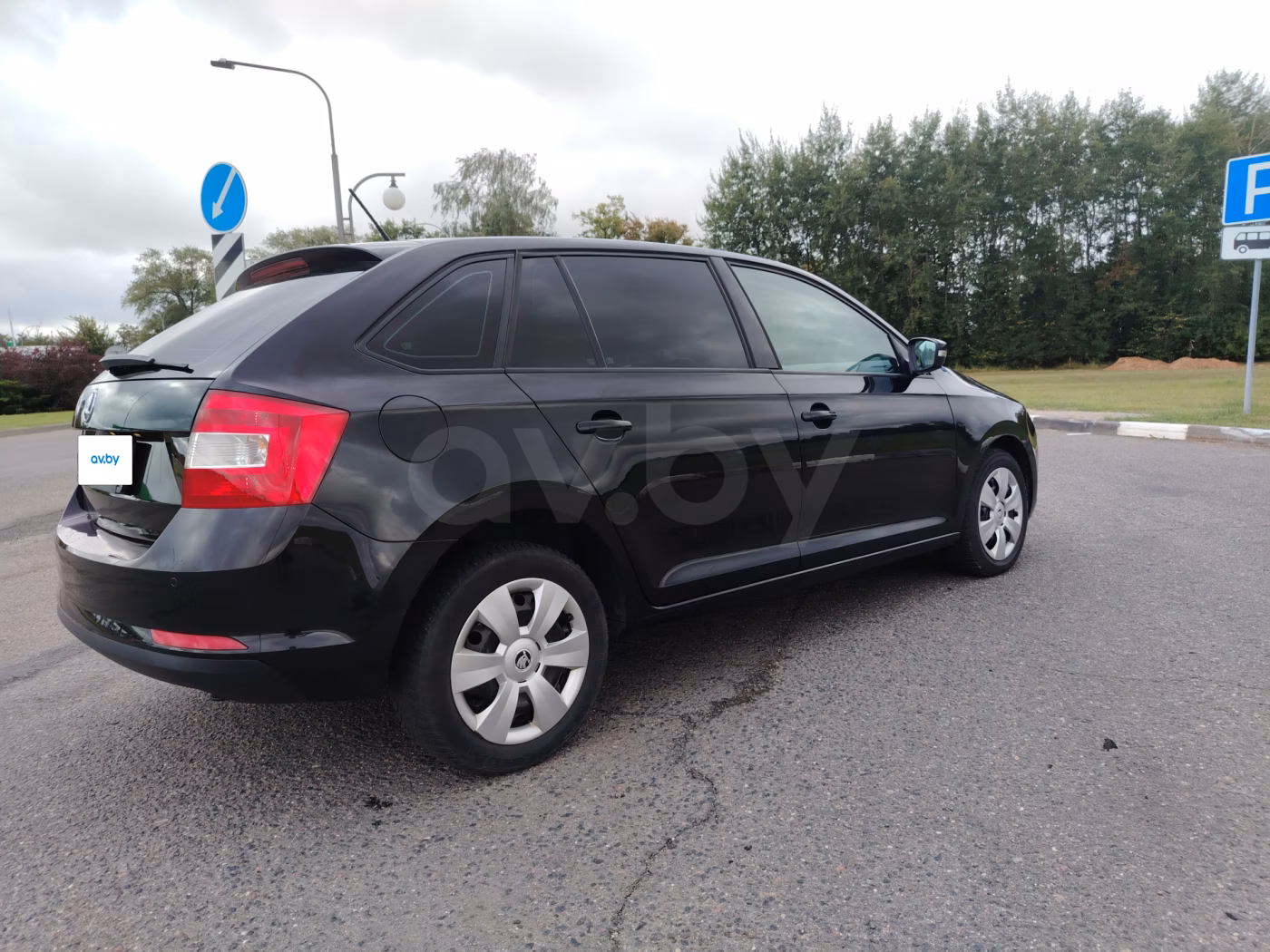 Skoda Rapid фото 11