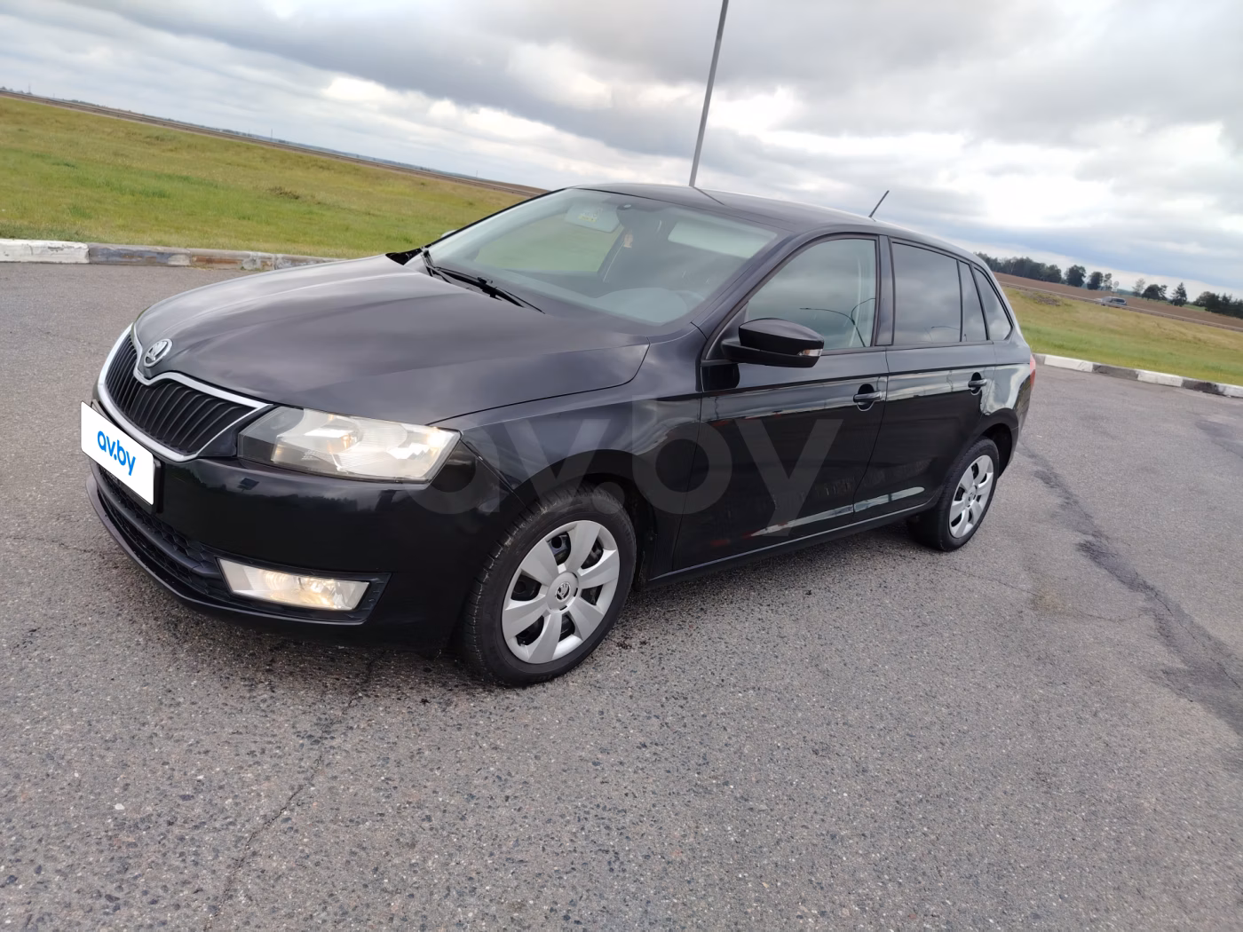 Skoda Rapid фото 2