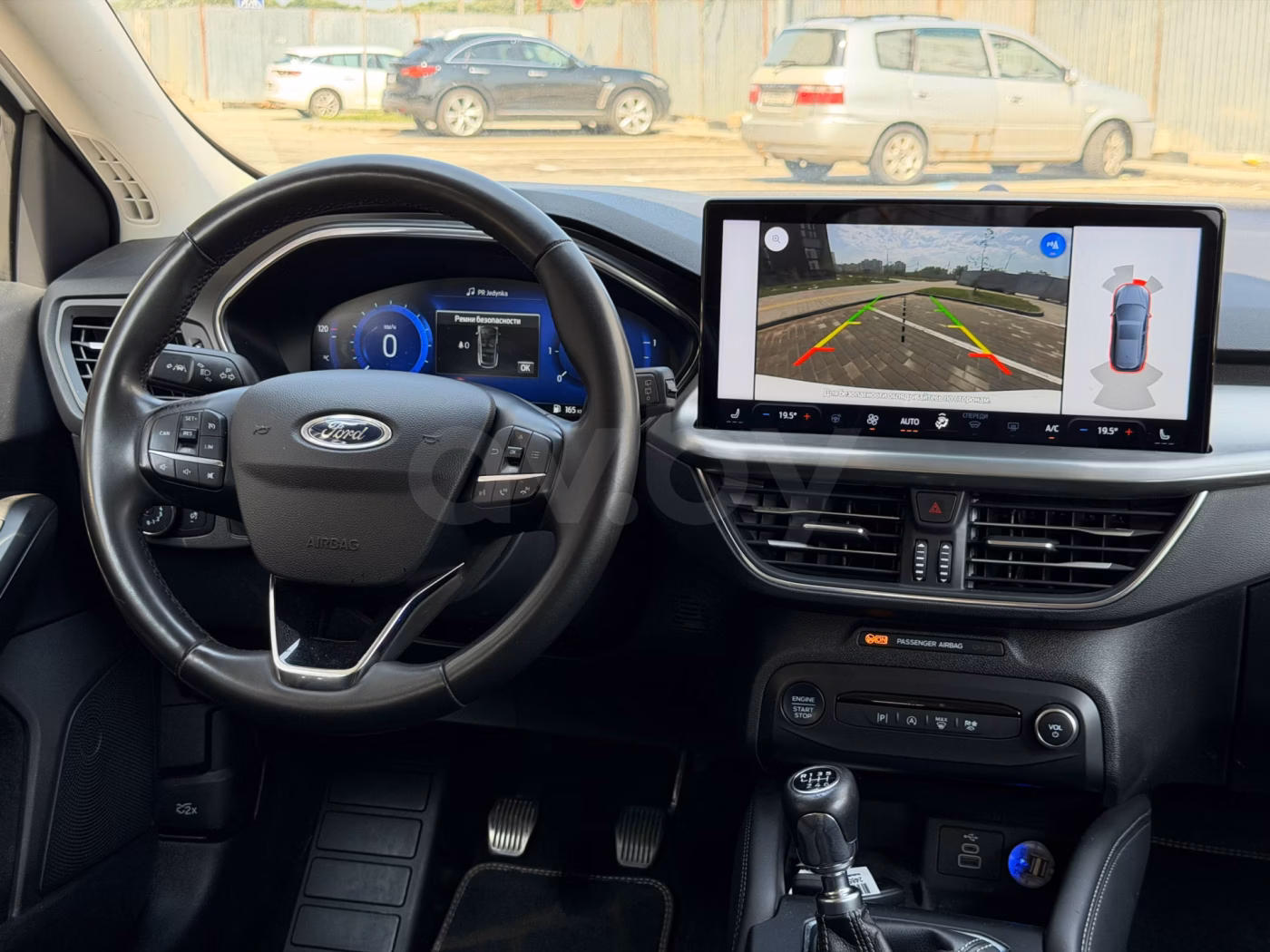 Ford Focus фото 10