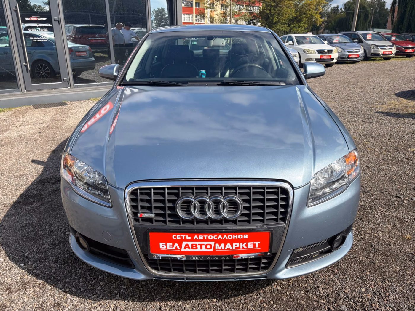 Audi A4 фото 2