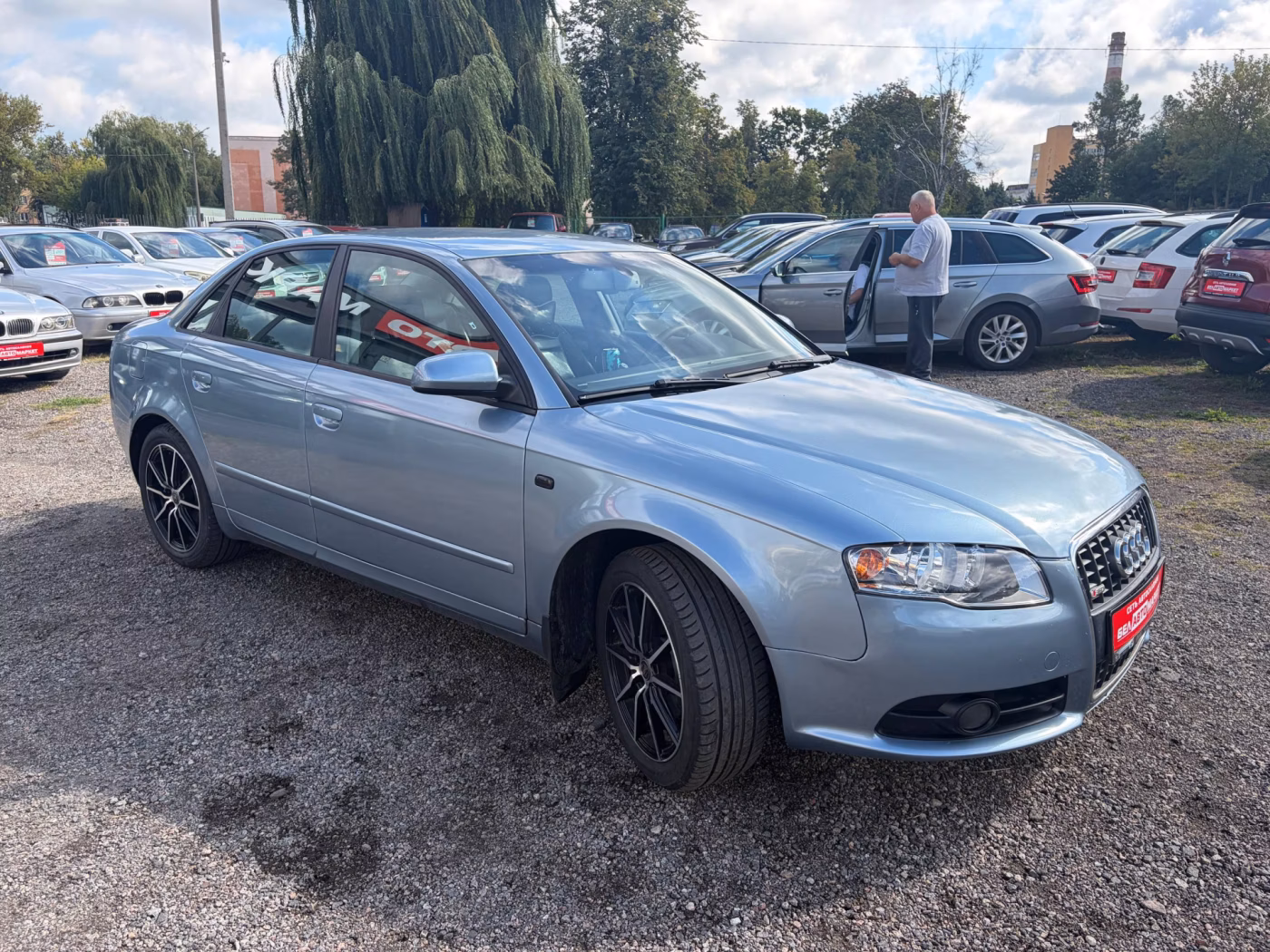 Audi A4 фото 3