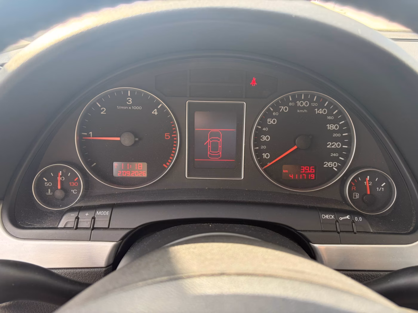 Audi A4 фото 11