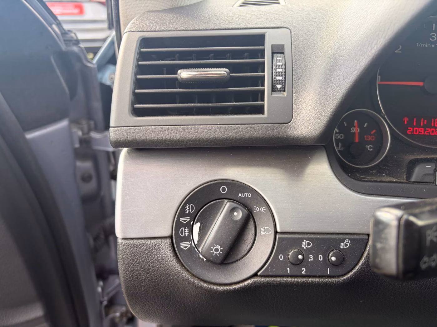 Audi A4 фото 13