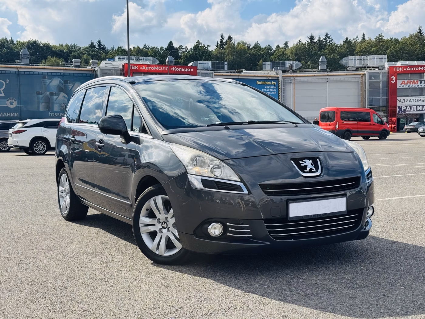 Peugeot 5008 фото 3