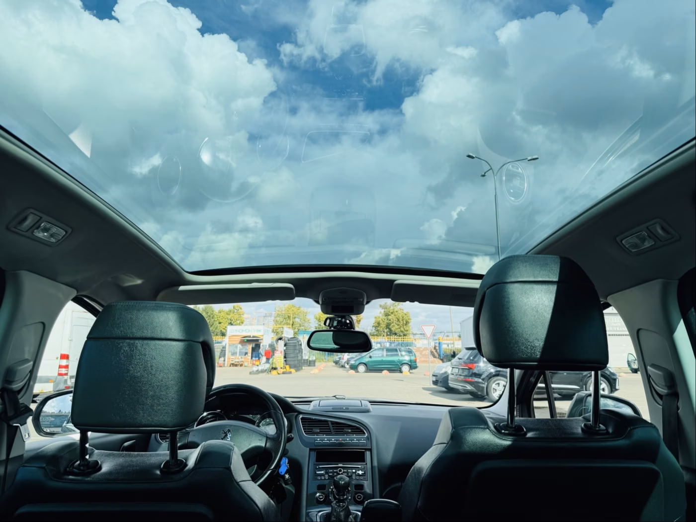 Peugeot 5008 фото 7