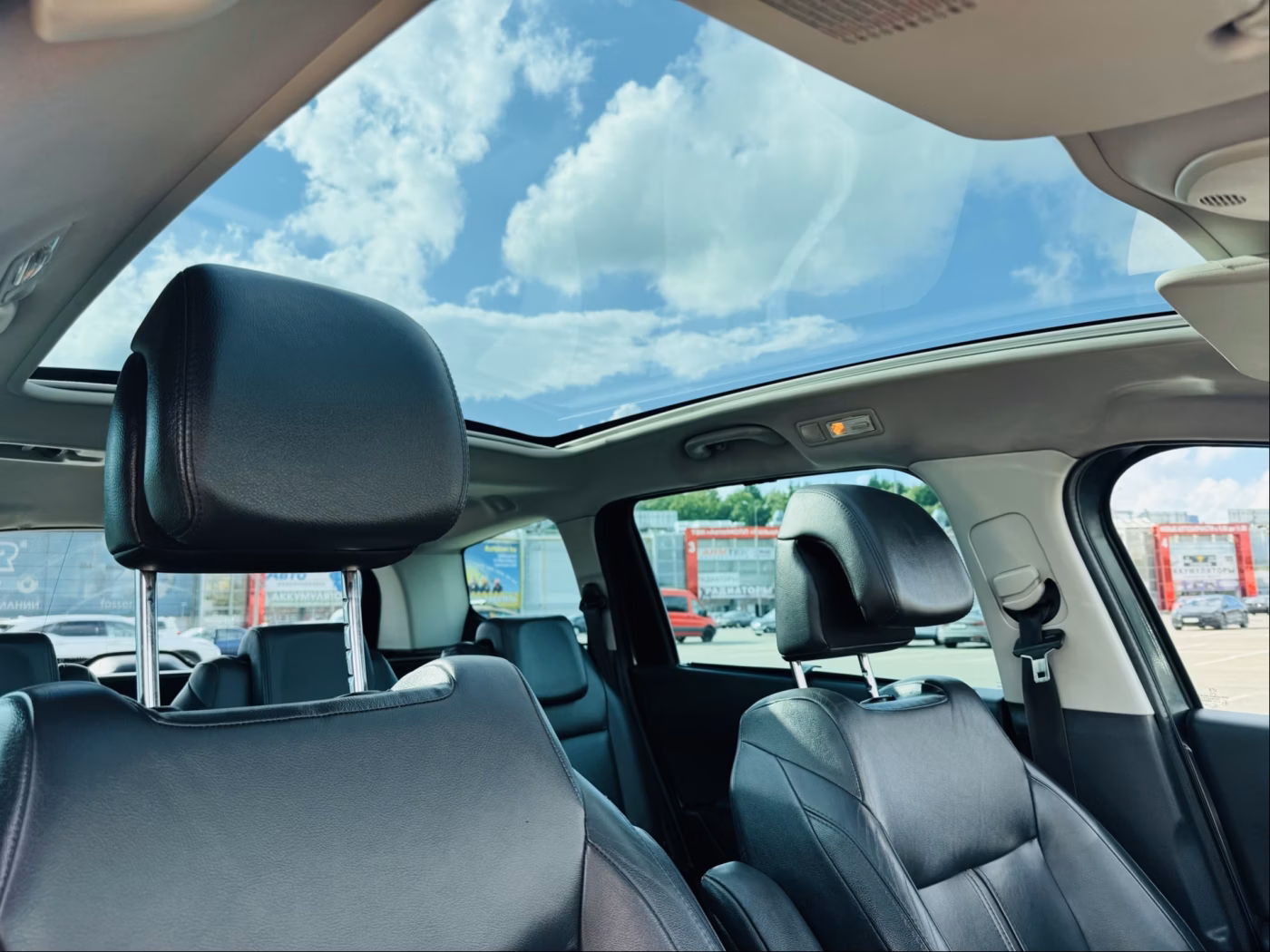 Peugeot 5008 фото 11