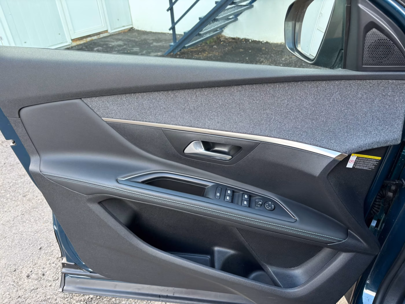 Peugeot 5008 фото 15