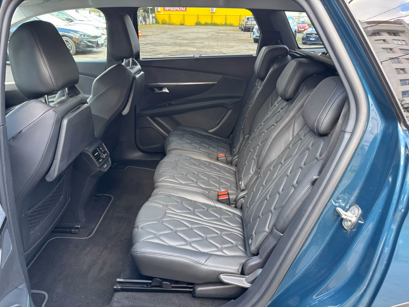 Peugeot 5008 фото 16