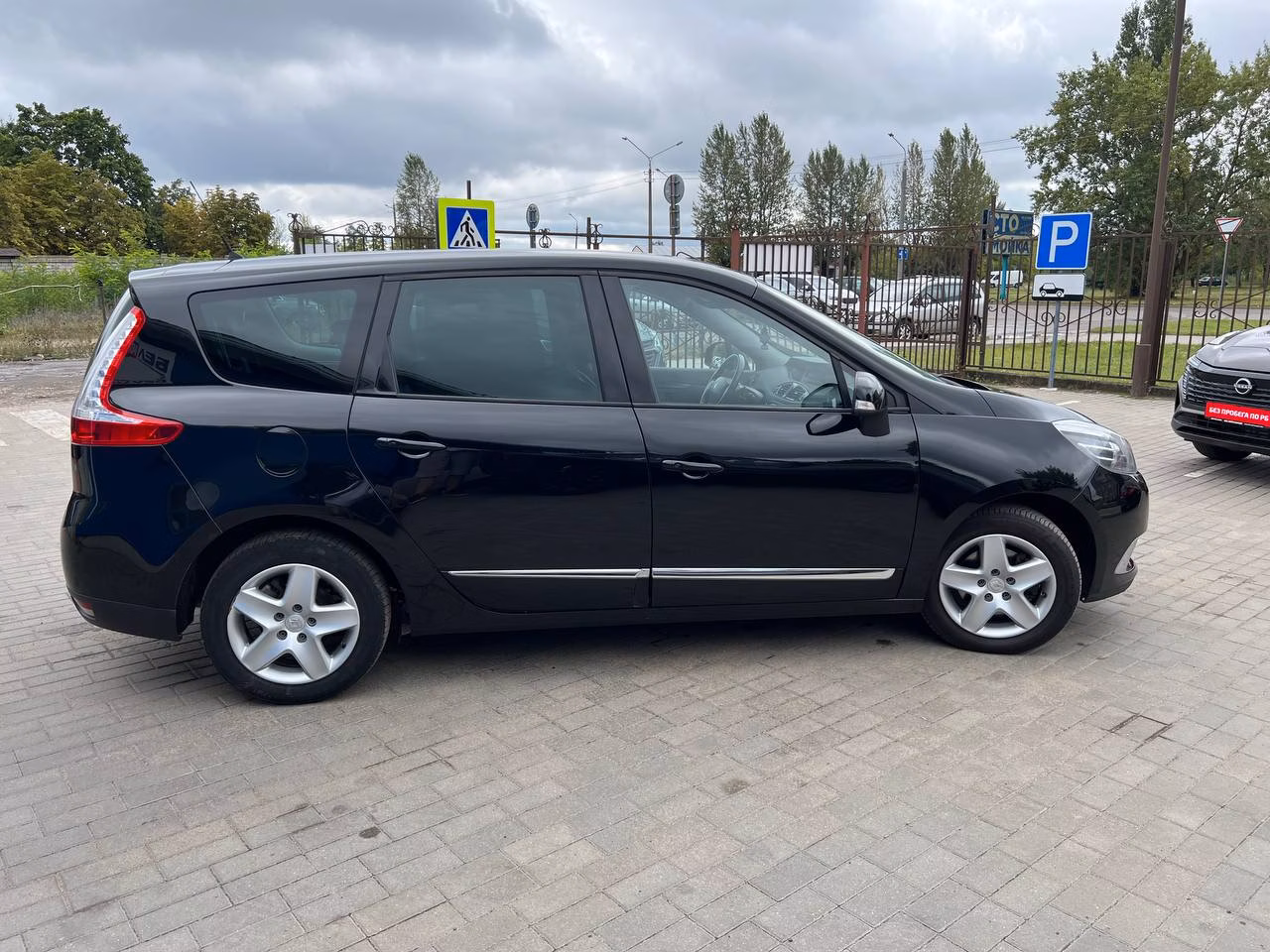 Renault Grand Scenic фото 6