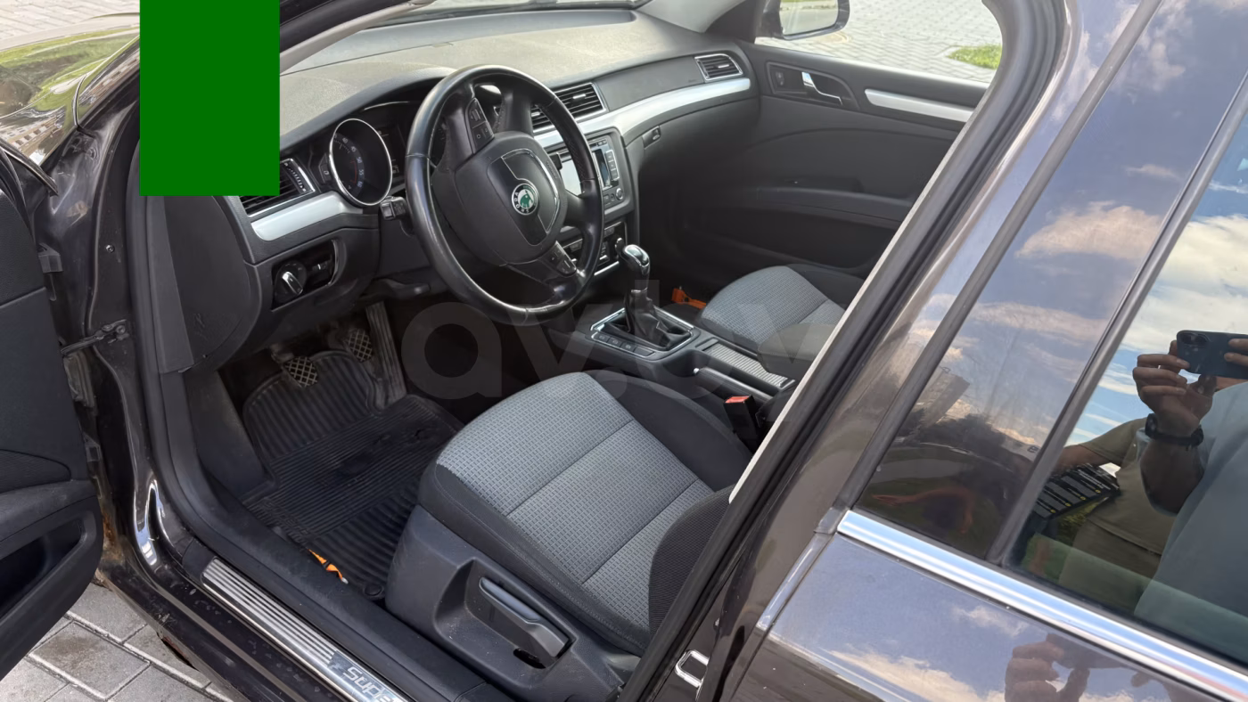Skoda Superb фото 7