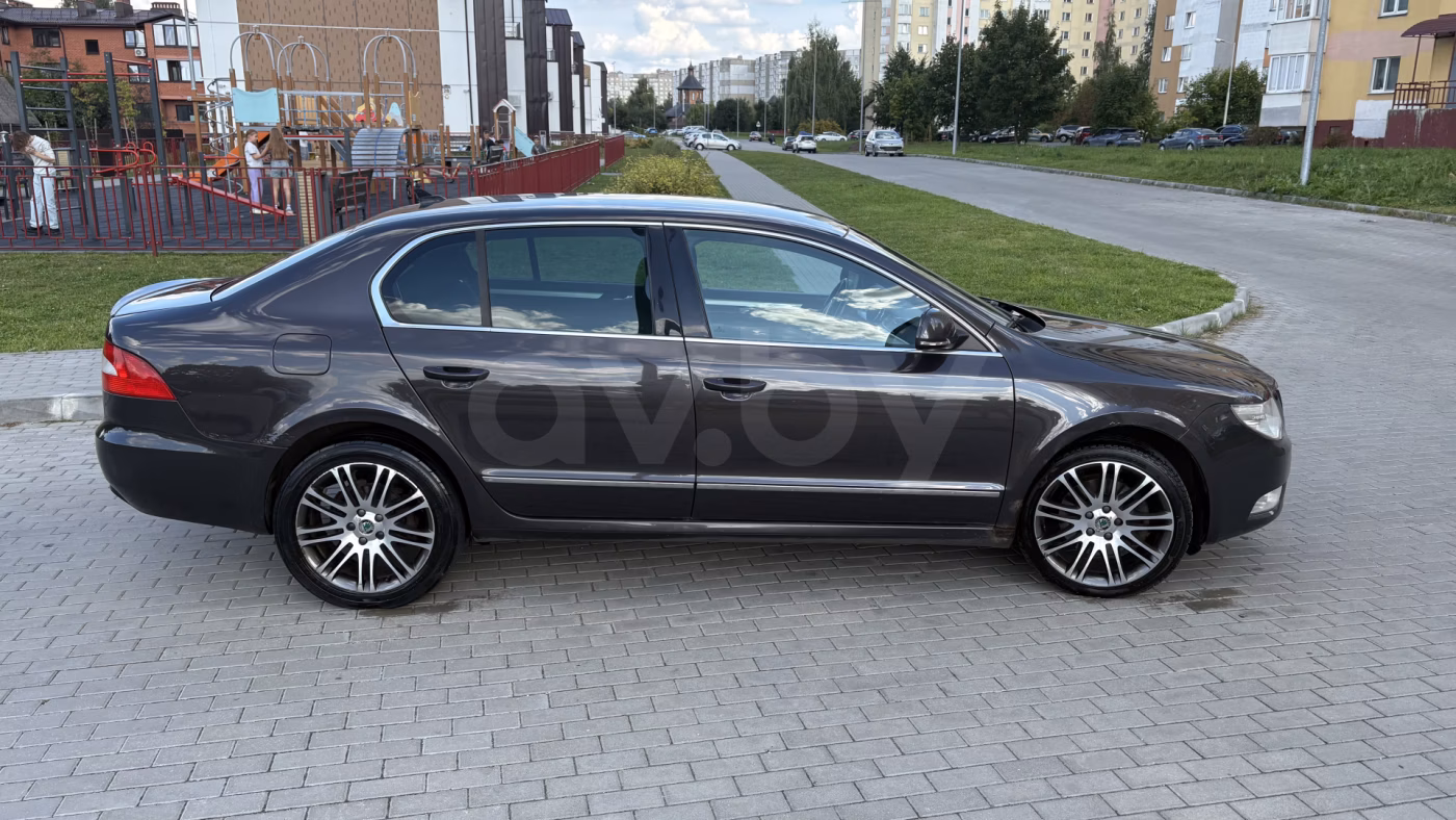 Skoda Superb фото 4