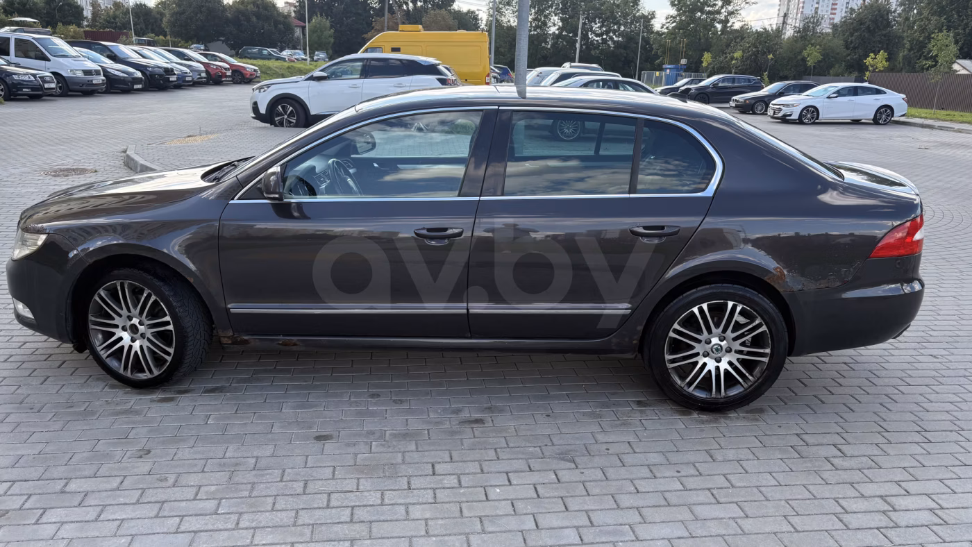 Skoda Superb фото 6