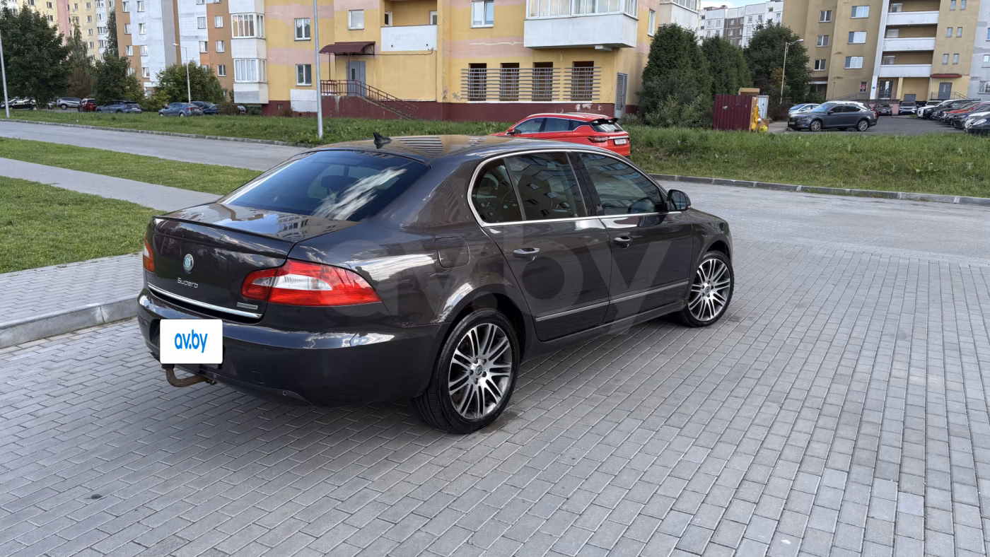 Skoda Superb фото 5