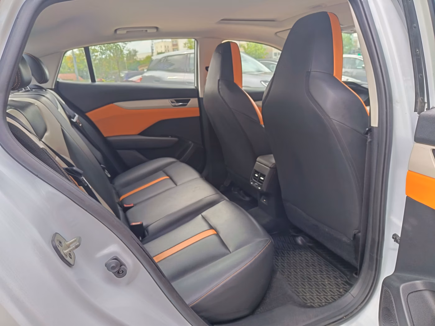 Dongfeng Aeolus Shine фото 11