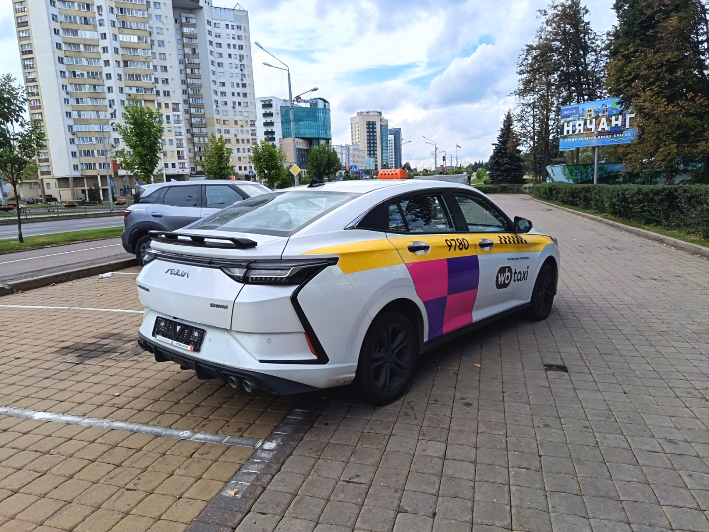 Dongfeng Aeolus Shine фото 6