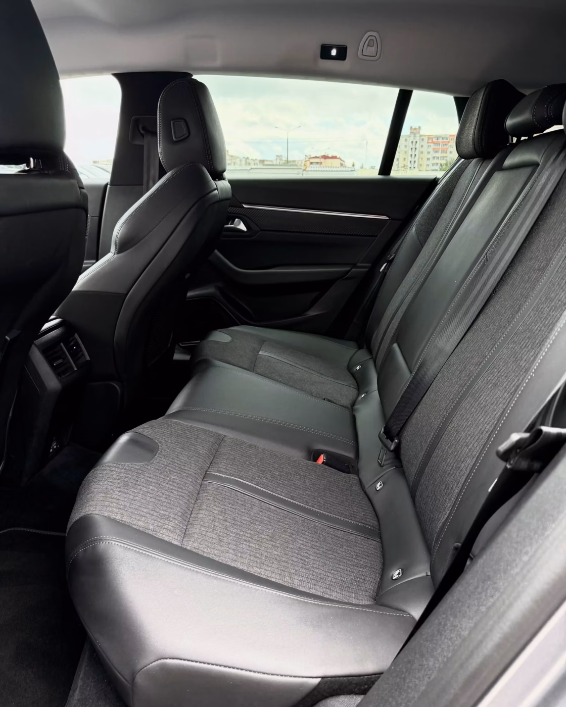 Peugeot 508 фото 12