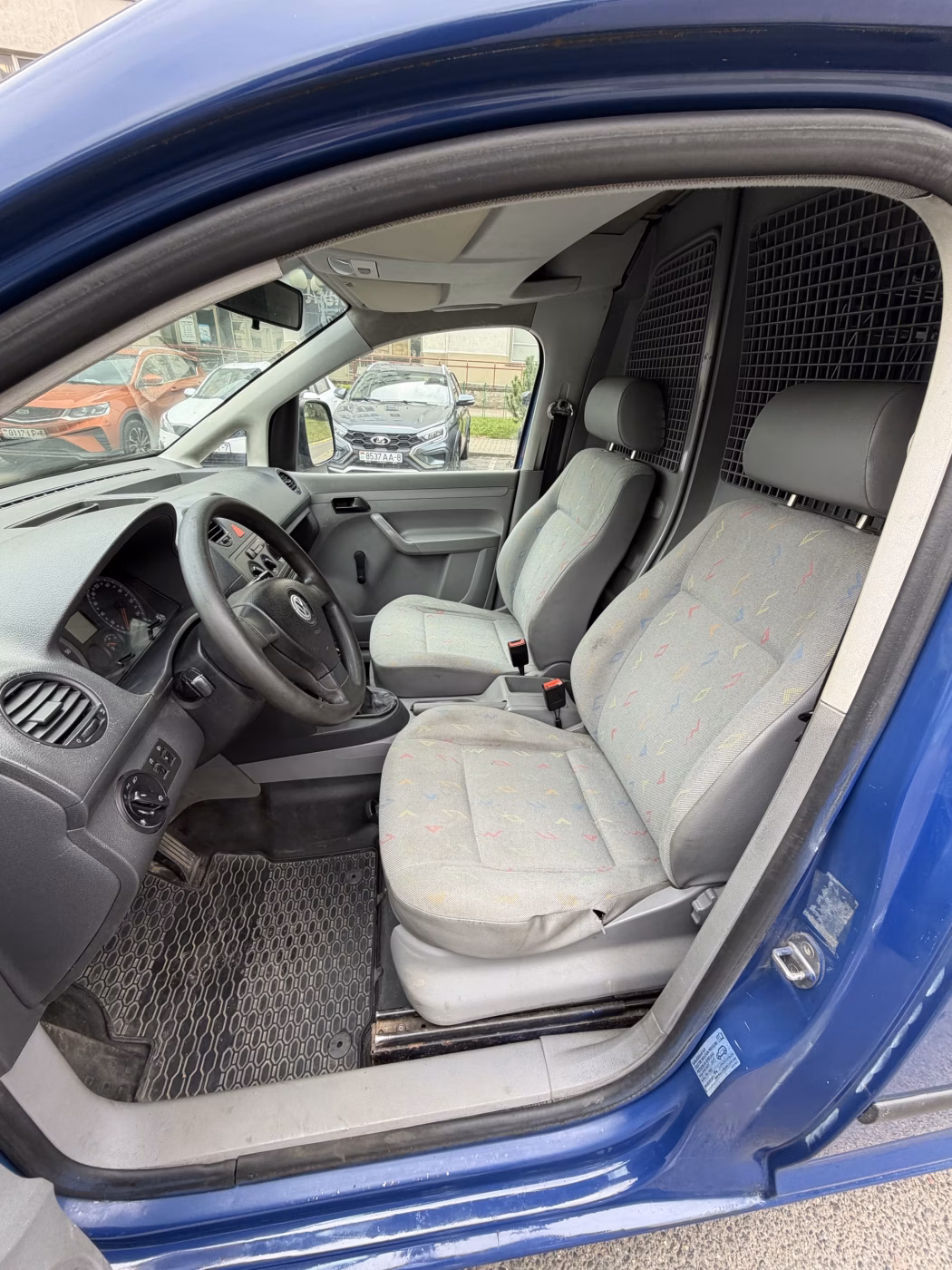 Volkswagen Caddy фото 10