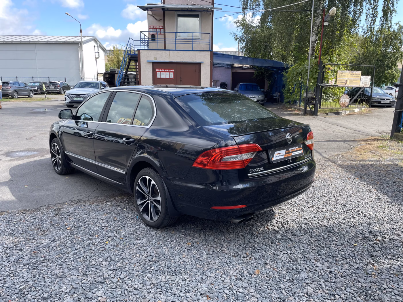 Skoda Superb фото 5
