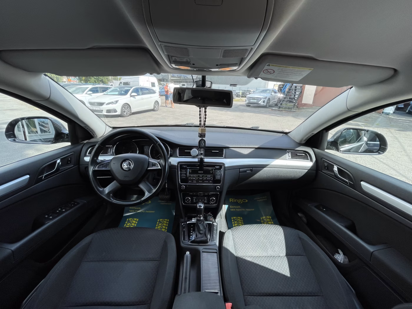 Skoda Superb фото 13