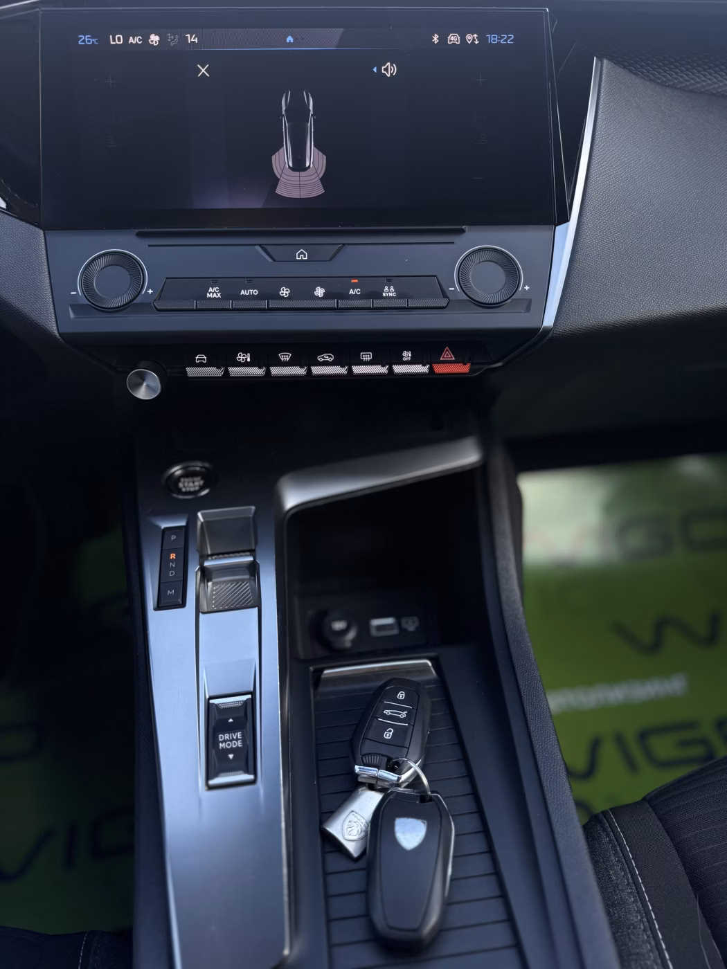 Peugeot 308 фото 11
