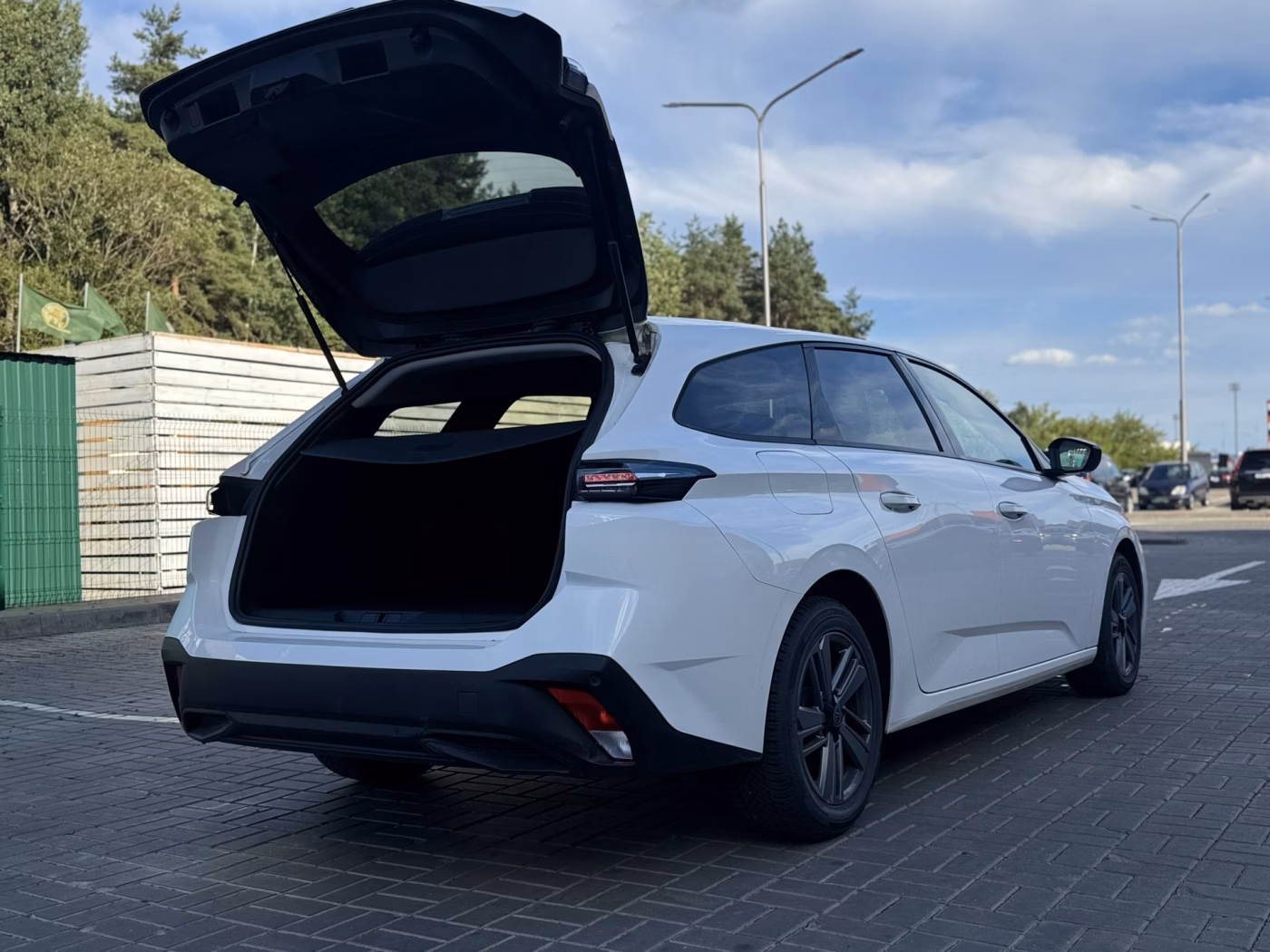 Peugeot 308 фото 10