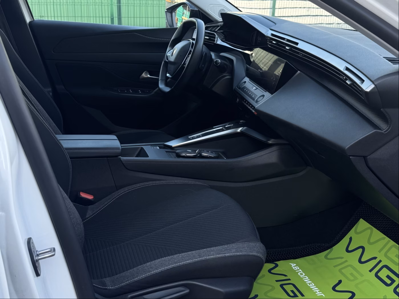 Peugeot 308 фото 22